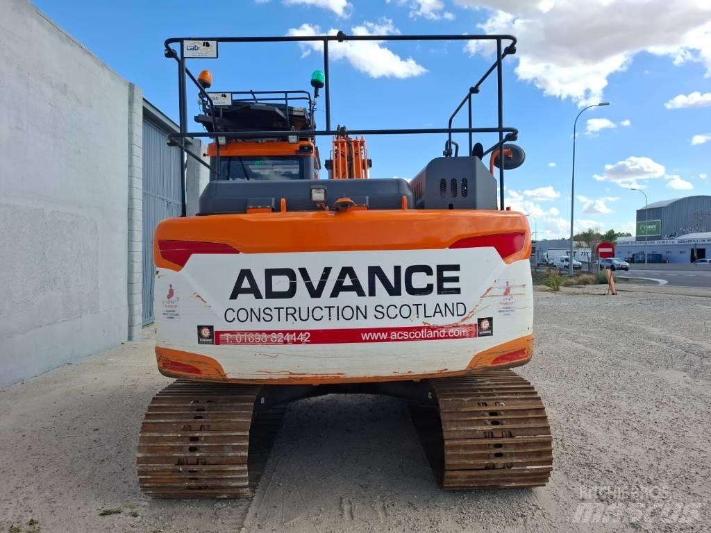 Doosan DX 140LC-5 Bandgrävare