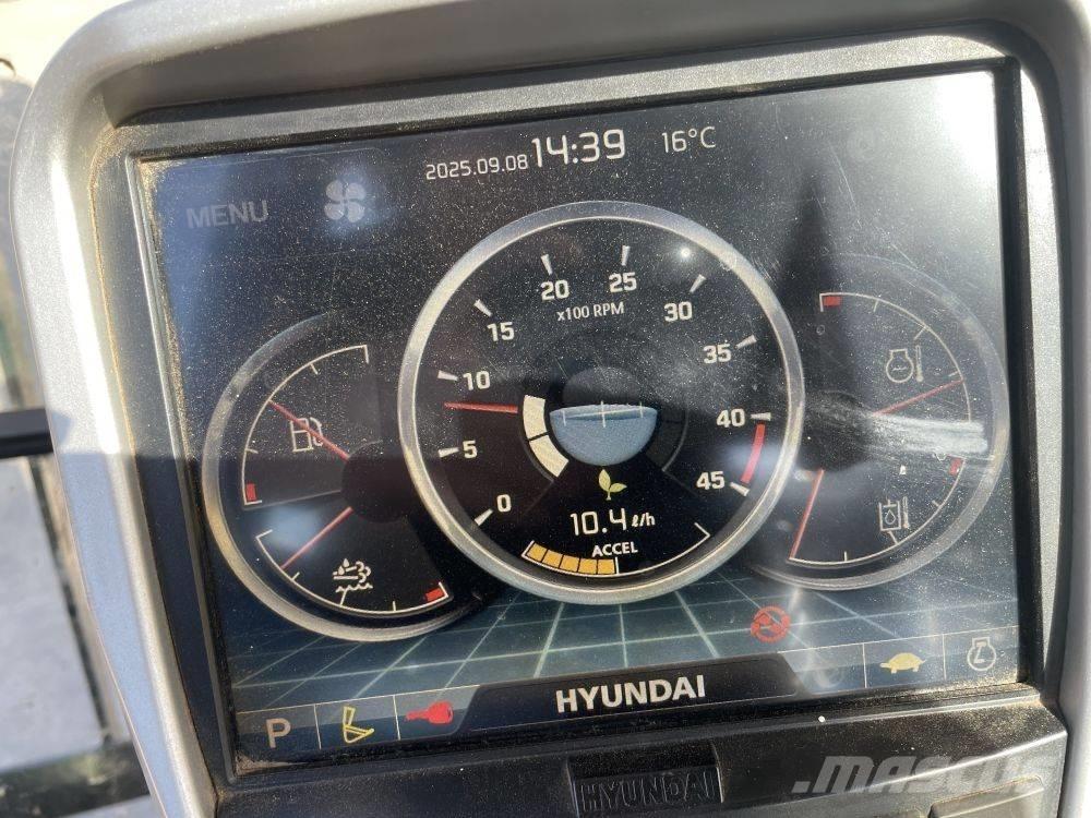 Hyundai HX 140 HW Bandgrävare