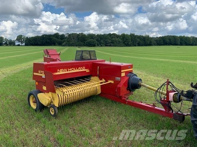 New Holland 570 Fyrkantspressar