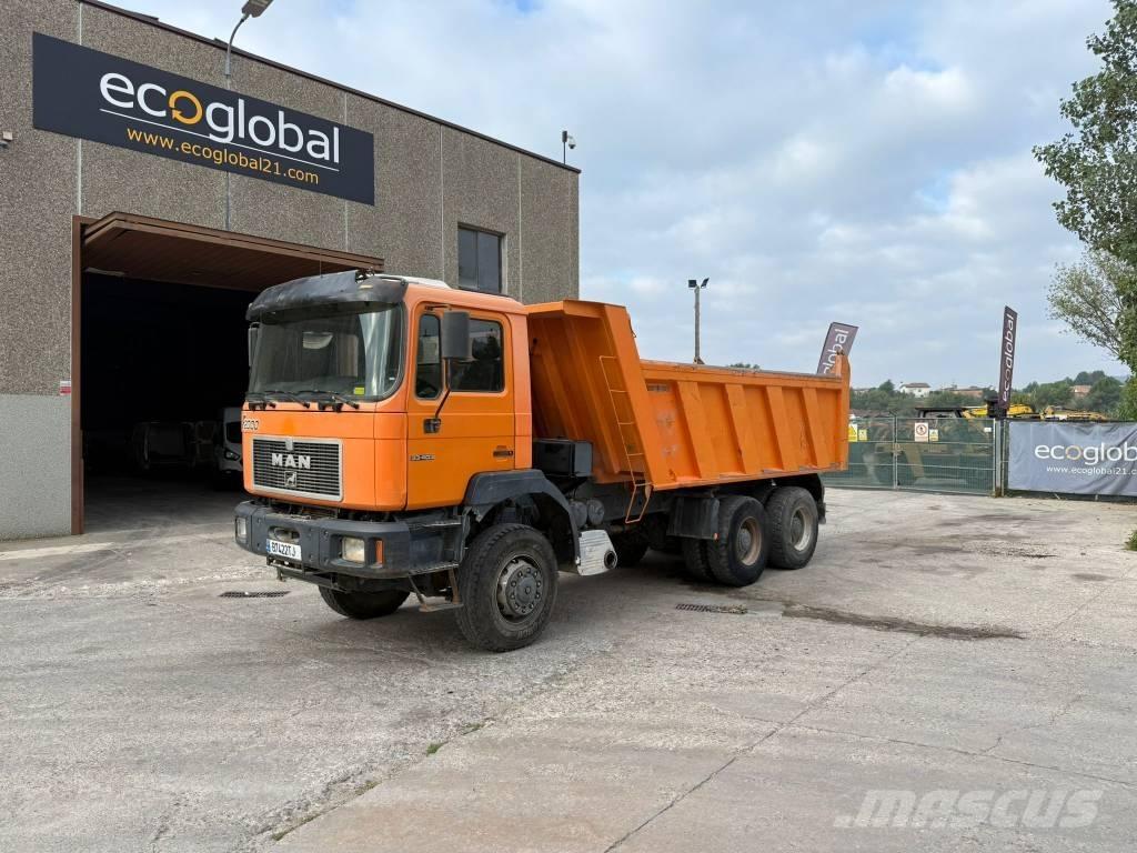 MAN 33.403 Tippbilar