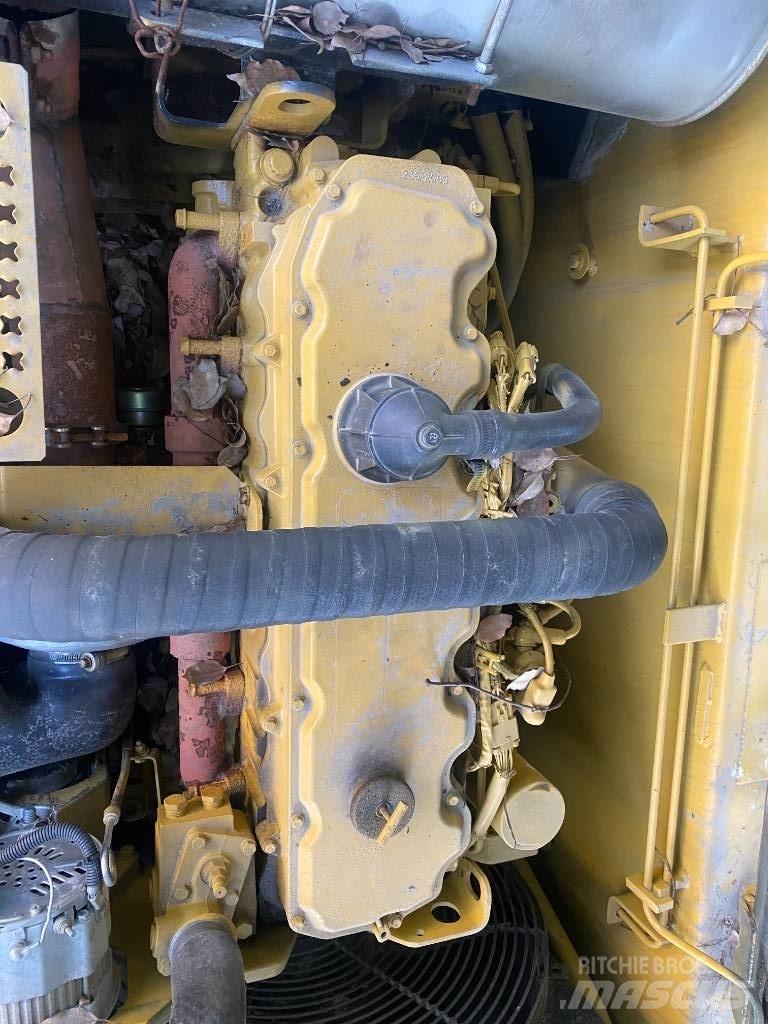 CAT 325 CL Bandgrävare