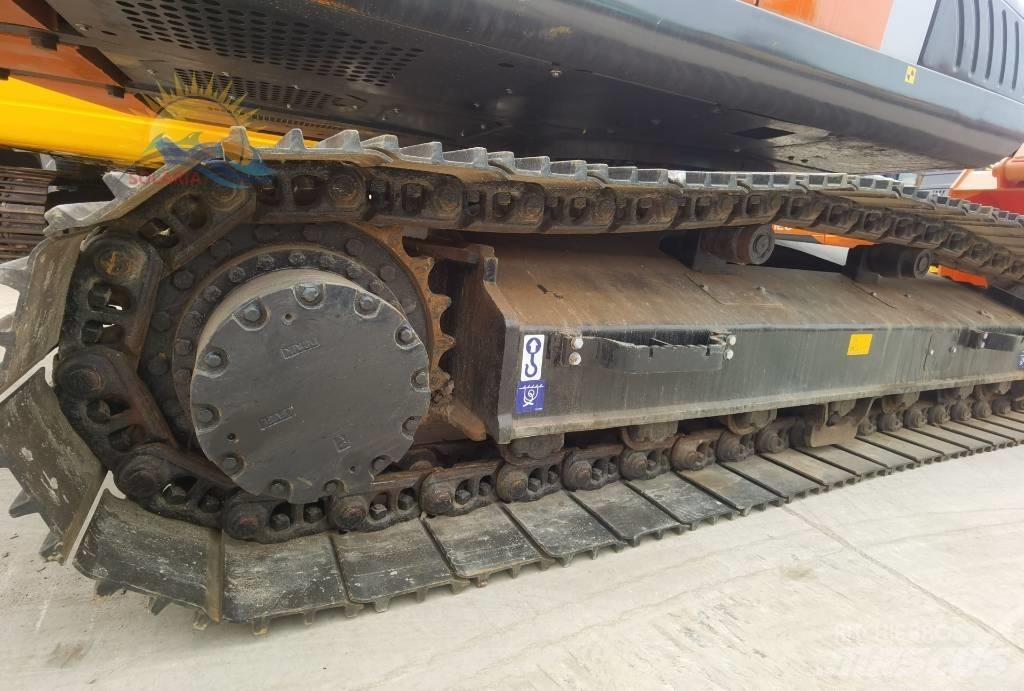 Hitachi ZX 200 Bandgrävare