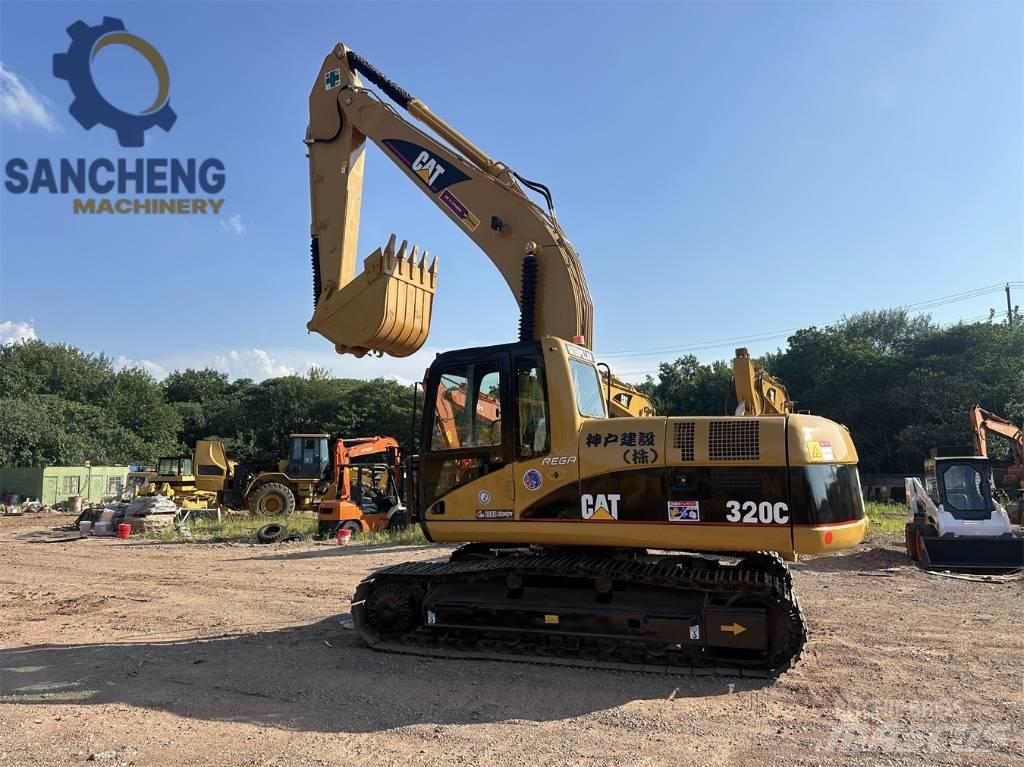 CAT 320 C L Bandgrävare