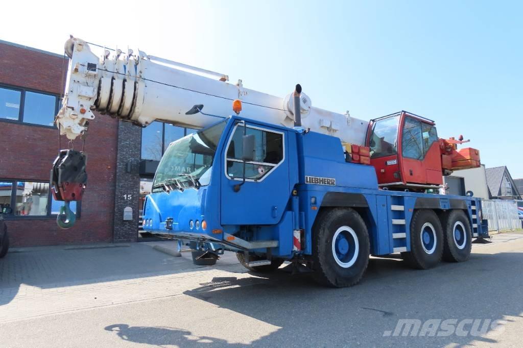 Liebherr LTM 1055-1 Allterrängkranar