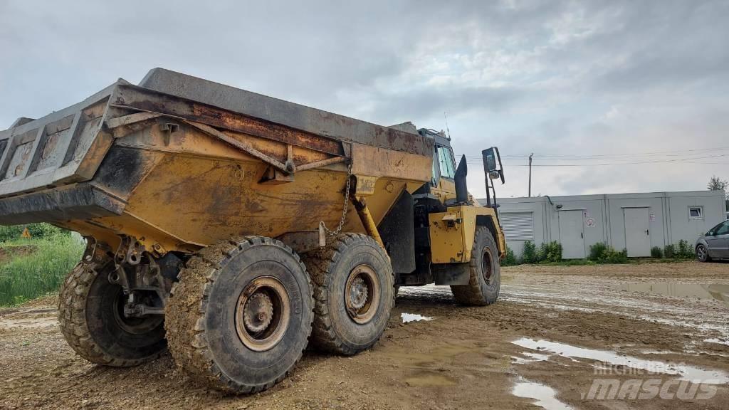 Komatsu HM300-2 Midjestyrd dumper