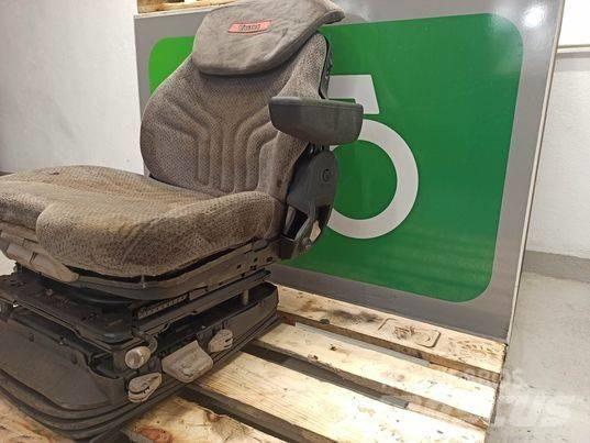 Valtra N 163 chair Hytter och interiör