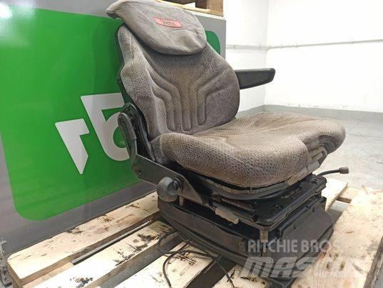 Valtra N 163 chair Hytter och interiör