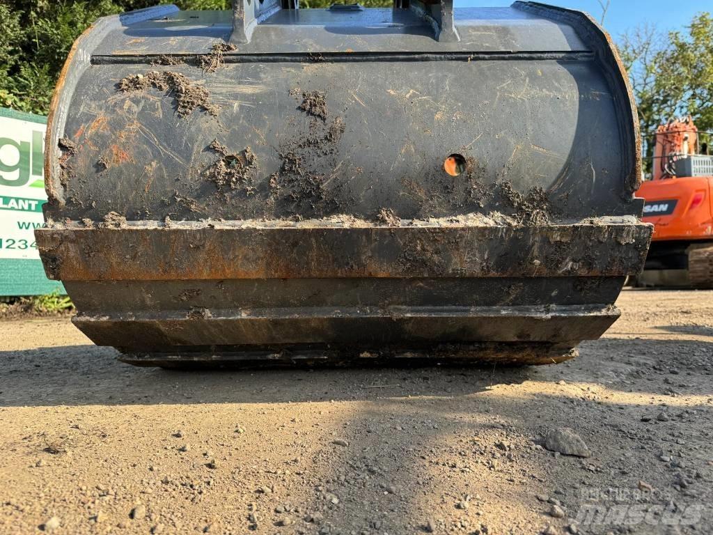 Doosan DX 140 LC Skopor