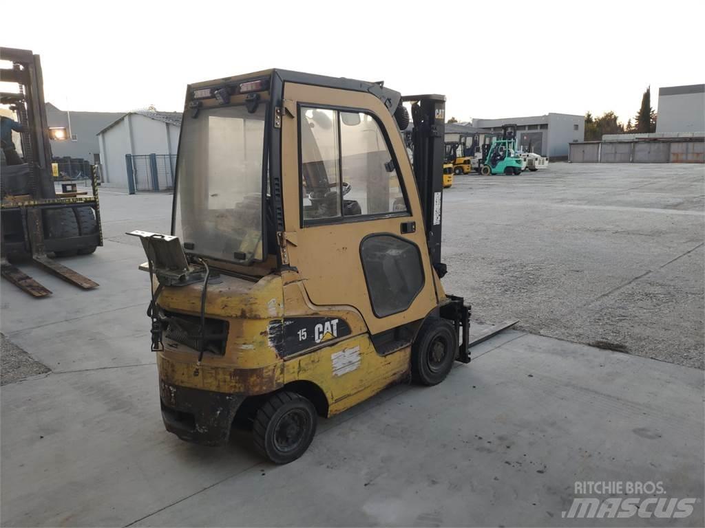 CAT GP15N Gasolmotviktstruckar