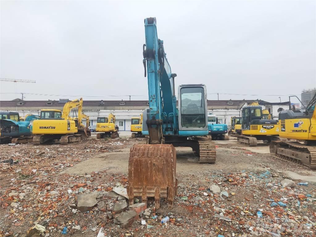 Kobelco SK 135 SR Bandgrävare