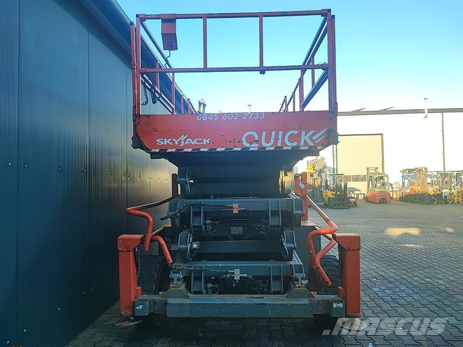 SkyJack SJ 9250 Saxliftar