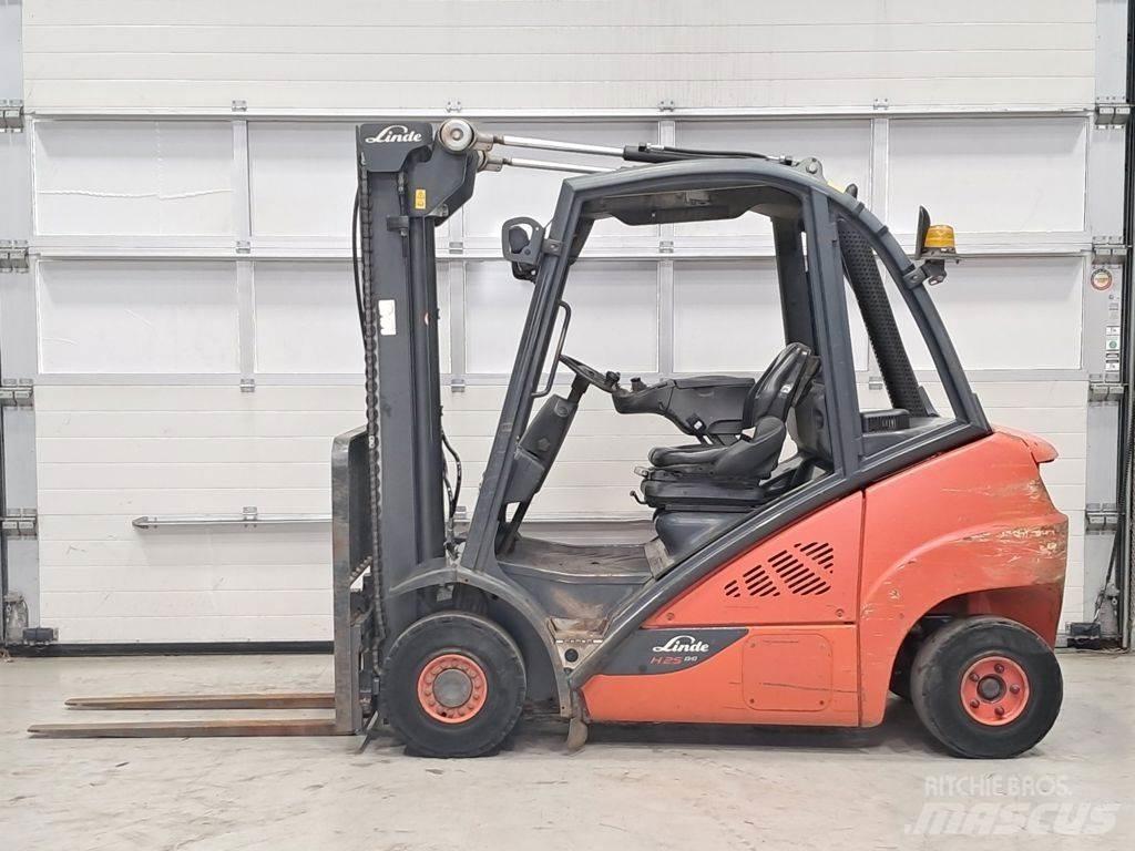 Linde H25D-02 Dieselmotviktstruckar