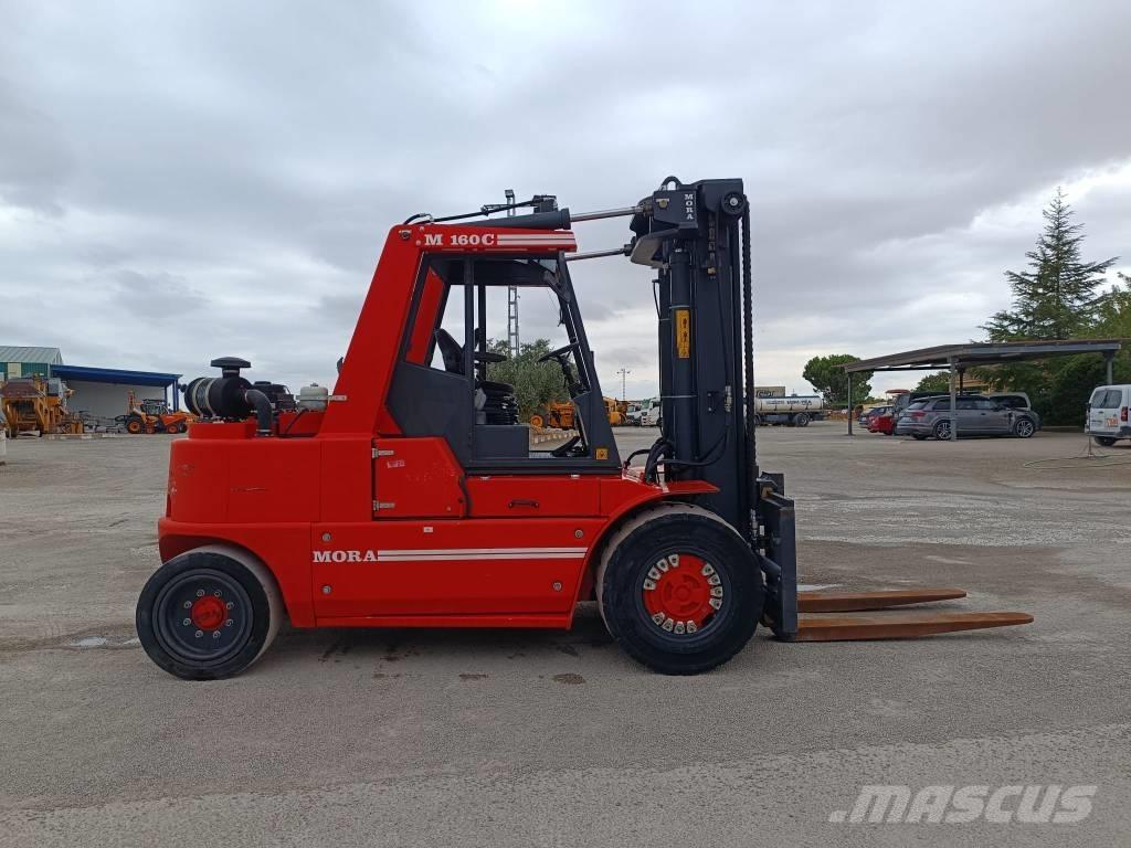 Mora M160C Gasolmotviktstruckar