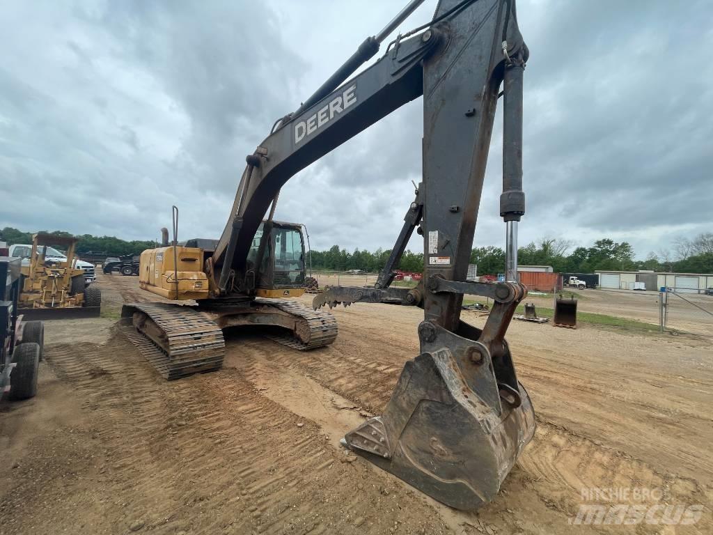 DEERE 250G LC Bandgrävare