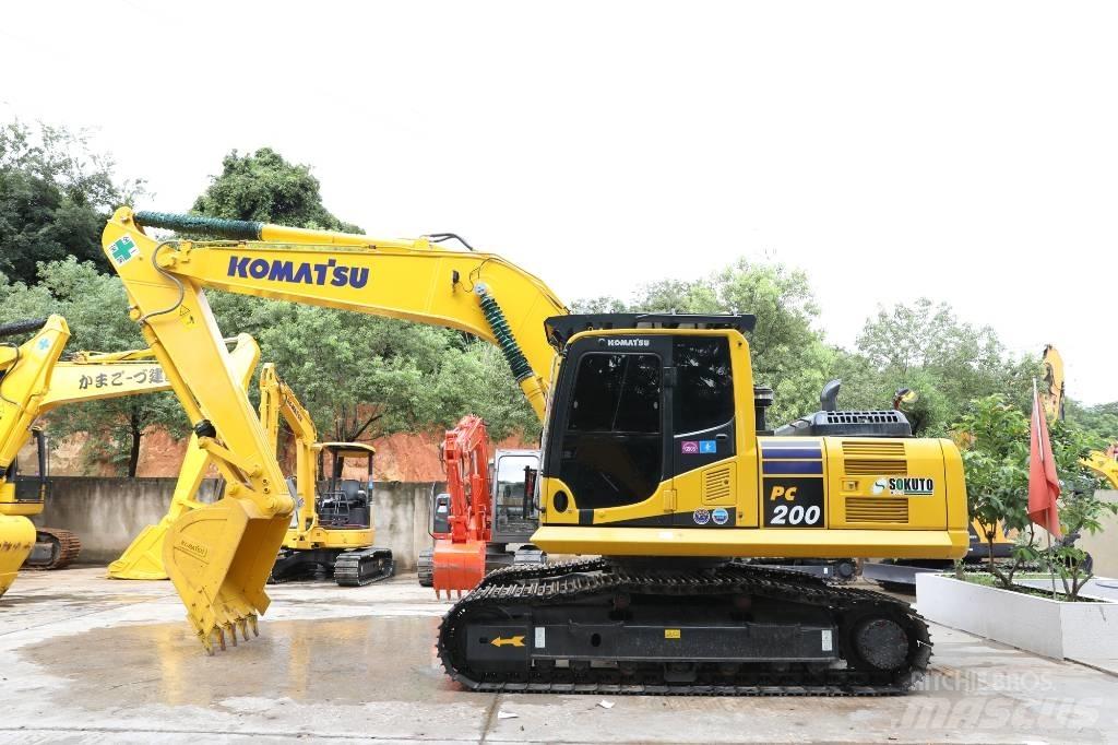 Komatsu PC 200-8 Minigrävare < 7t