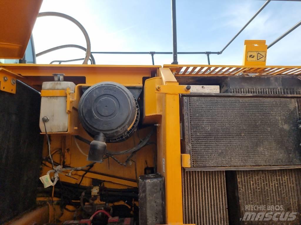 JCB JS 220 LC Bandgrävare