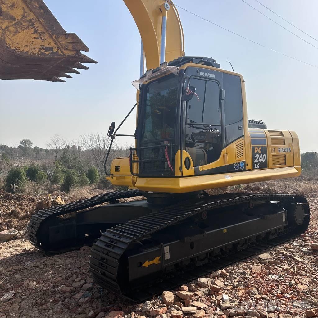 Komatsu PC 240 Bandgrävare