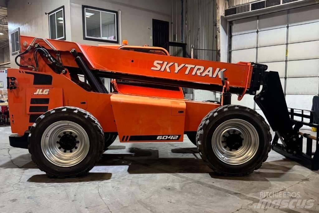 SkyTrak 6042 Teleskoplastare