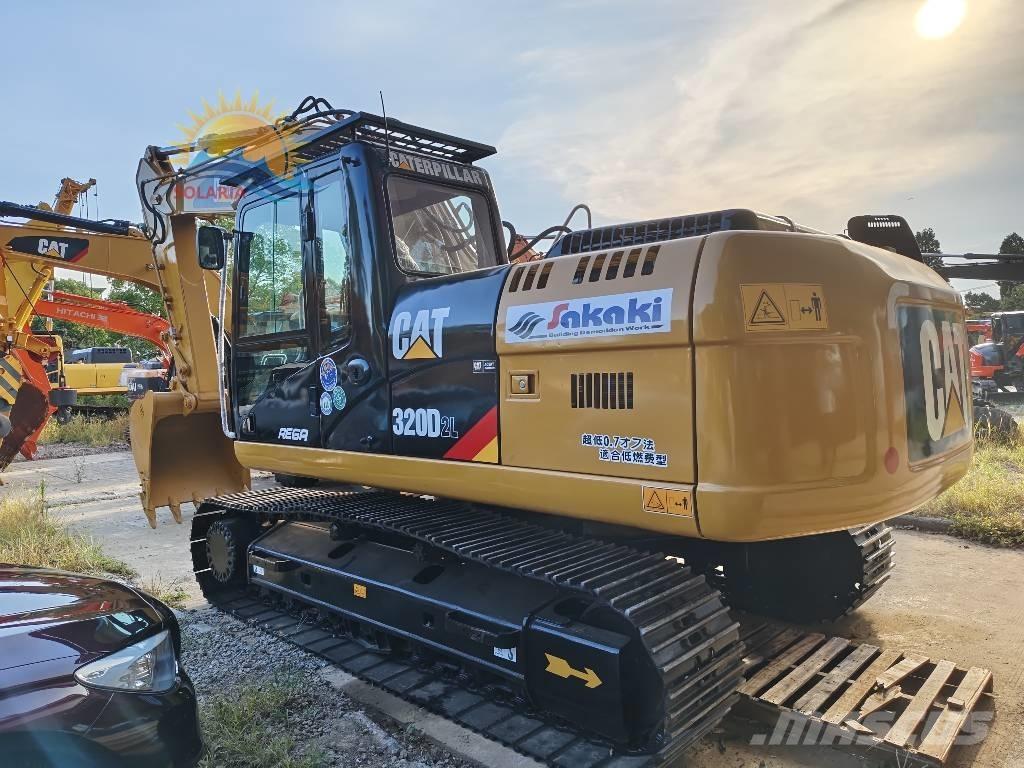 CAT 320D2L Bandgrävare