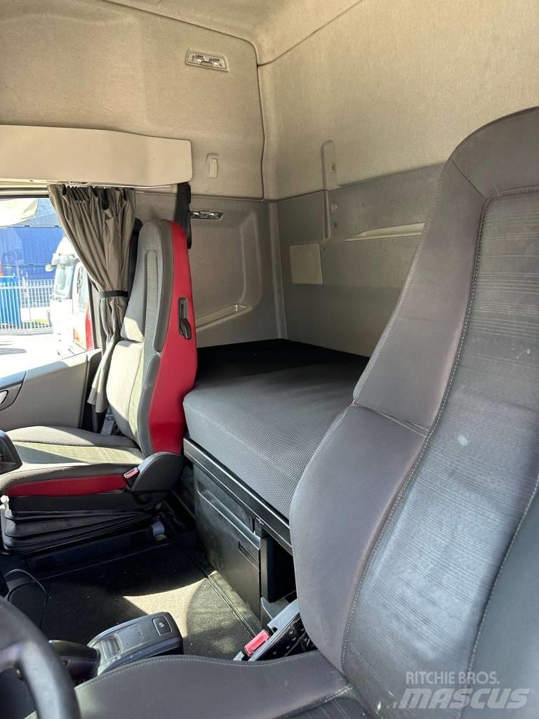 Volvo FH Lastväxlare med kabellift