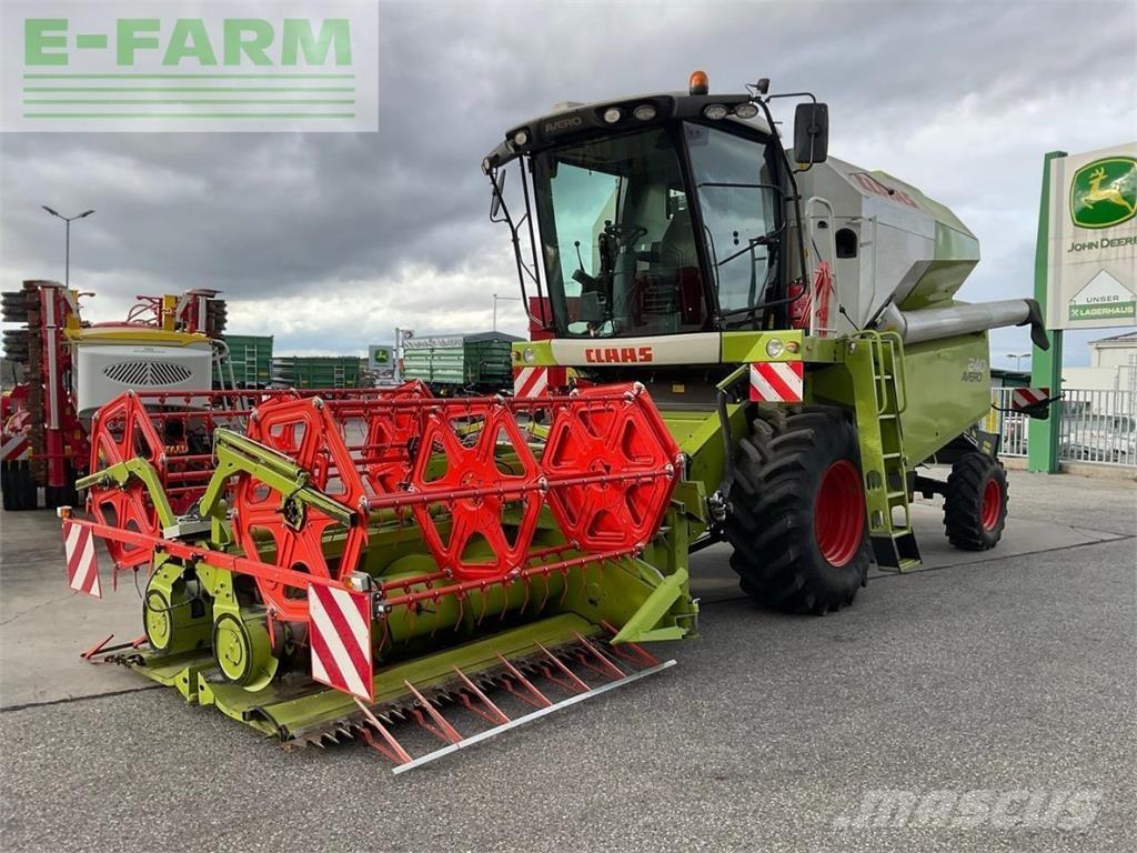 CLAAS AVERO 240 Skördetröskor