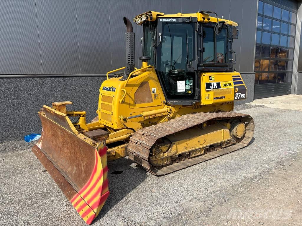 Komatsu D37 PX-23 Bandschaktare