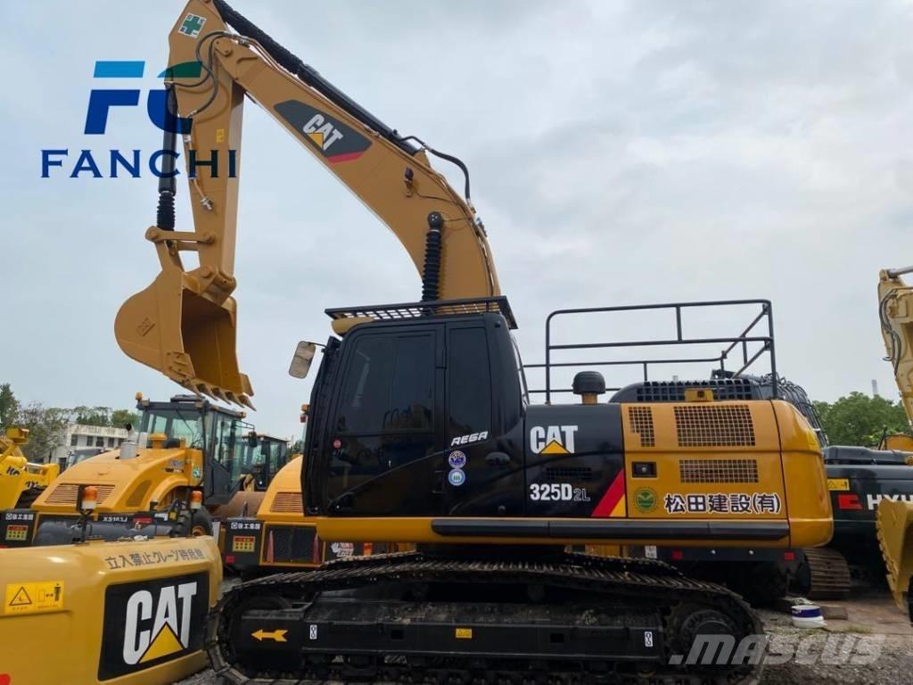 CAT 325D2L Bandgrävare