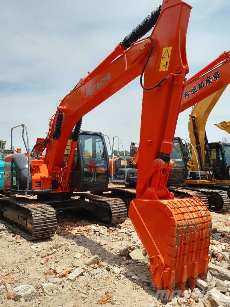 Hitachi ZX 135 Bandgrävare