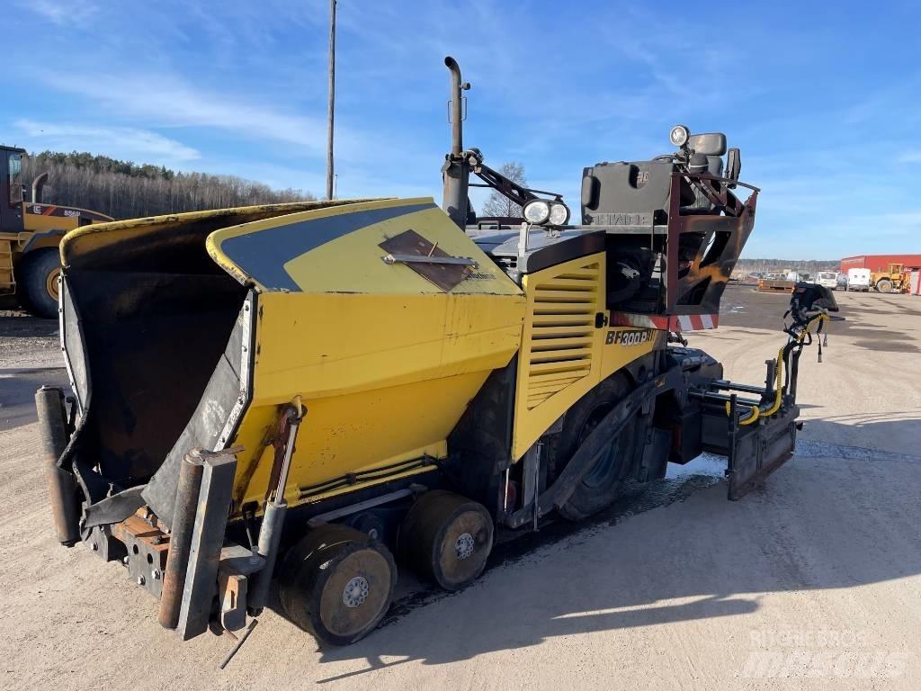 Bomag BF 300 P Asfaltsläggningsmaskiner