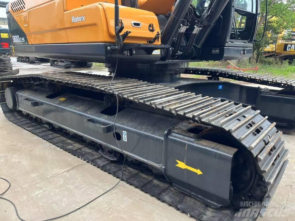 Hyundai R300LC-9S Bandgrävare