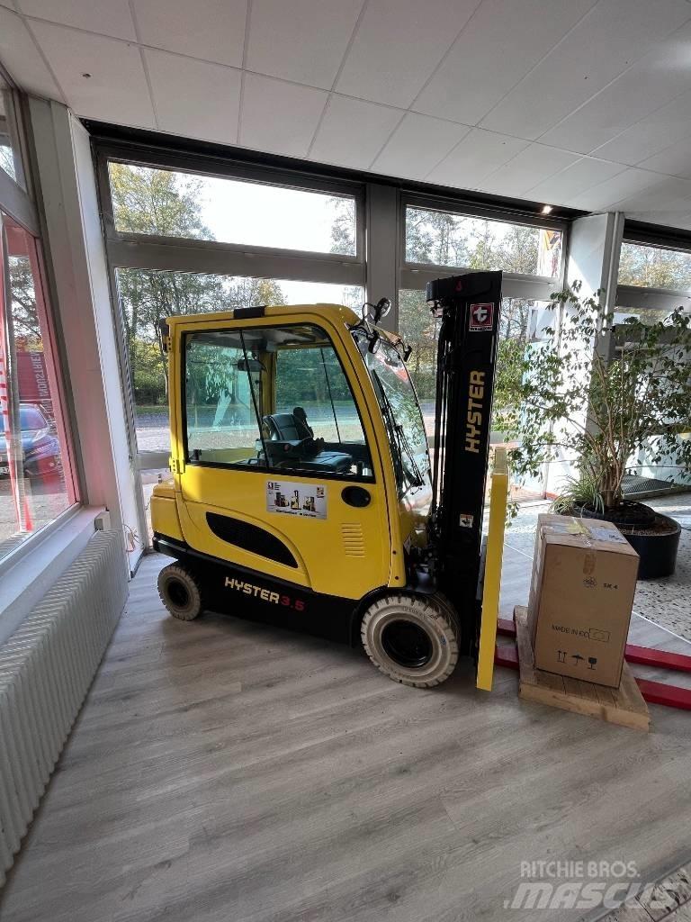 Hyster J3.5XN Elmotviktstruckar