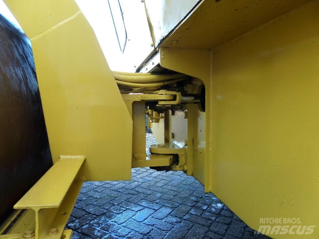 Bomag BW 211 AD Envalsvältar
