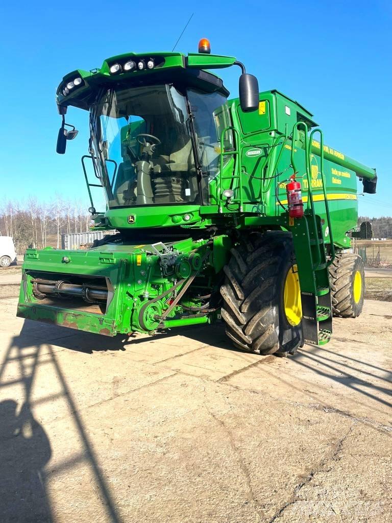 John Deere T 670 i Skördetröskor