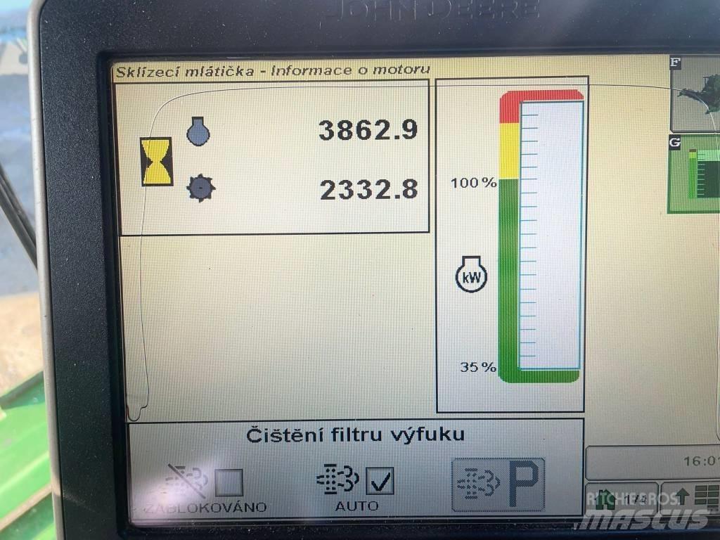 John Deere T 670 i Skördetröskor