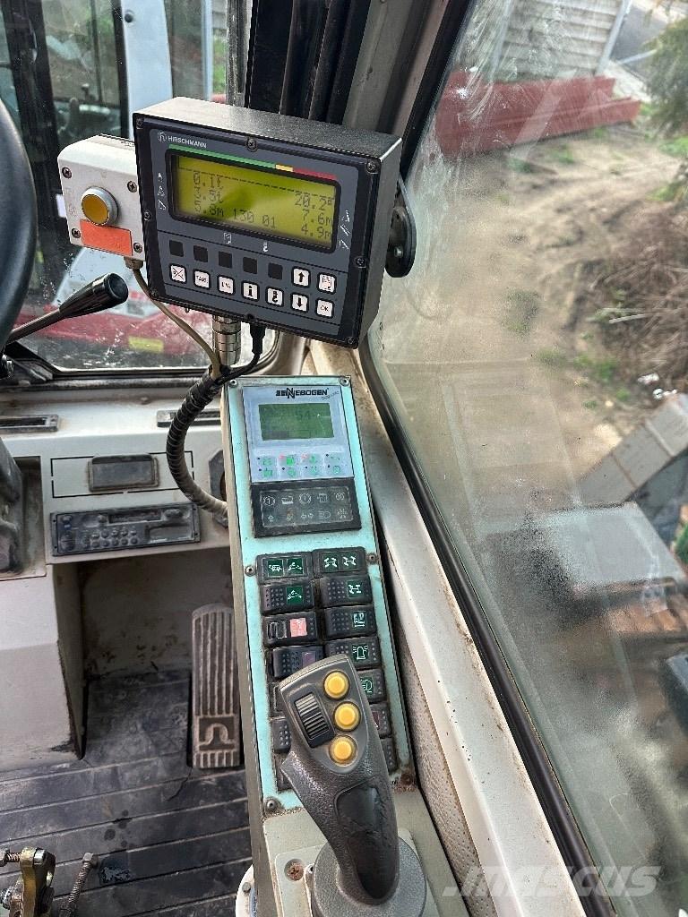 Sennebogen 613 Allterrängkranar