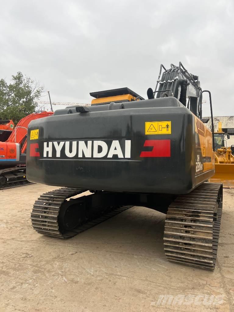 Hyundai HX 220 HD Bandgrävare