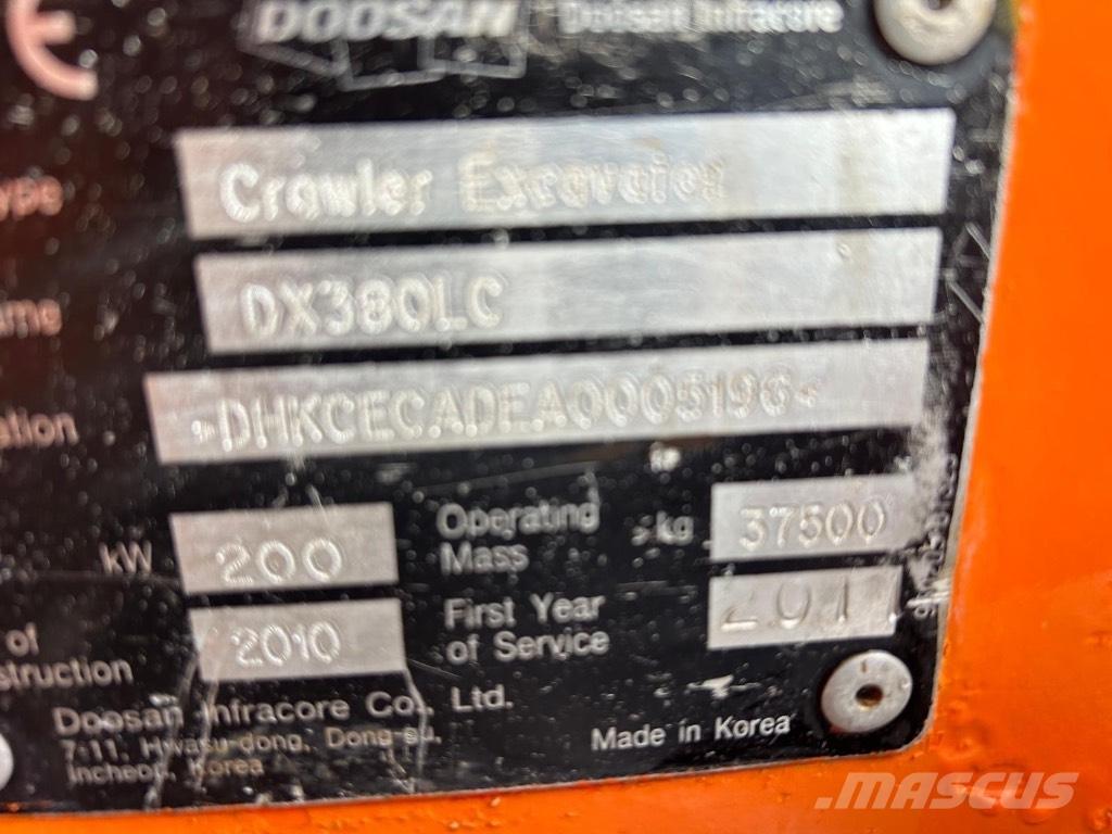 Doosan DX 380 LC Bandgrävare