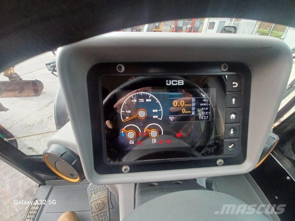 JCB TM 320 S Redskapsbärare för lantbruk