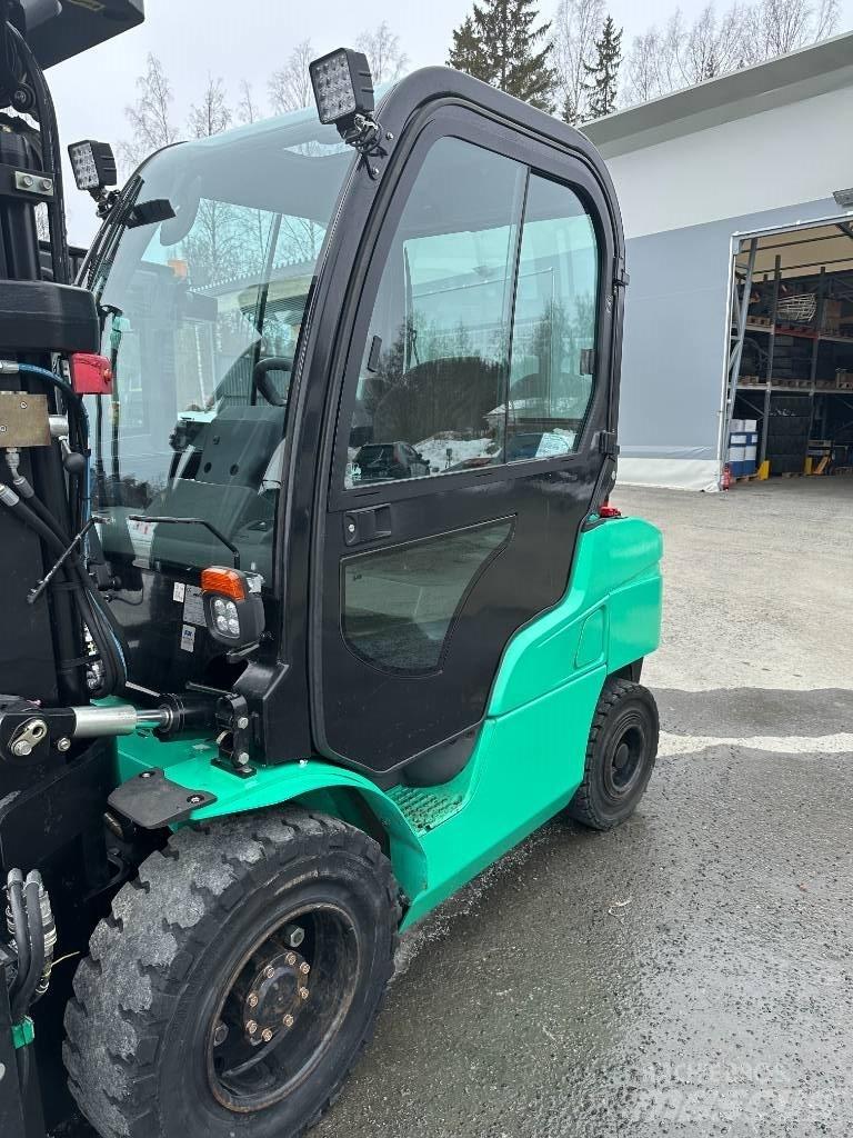 Mitsubishi FD 35 N Dieselmotviktstruckar