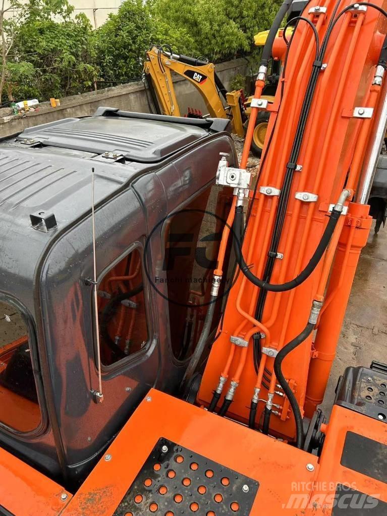 Hitachi ZX 120 Bandgrävare