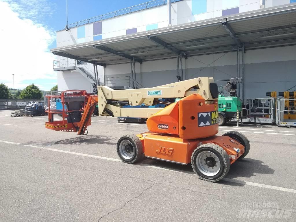 JLG E 450 AJ Bomliftar