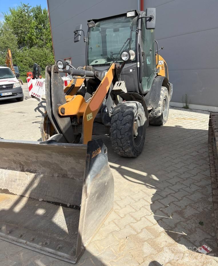CASE 121 F Hjullastare