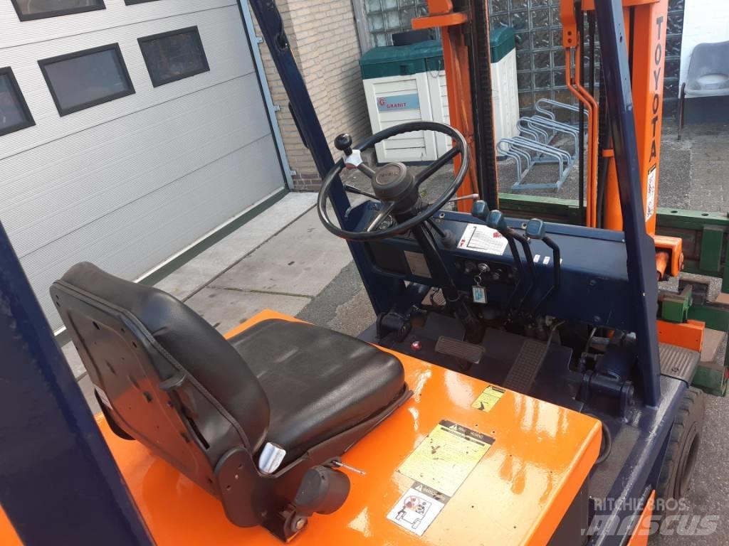 Toyota 4FB20 Elmotviktstruckar