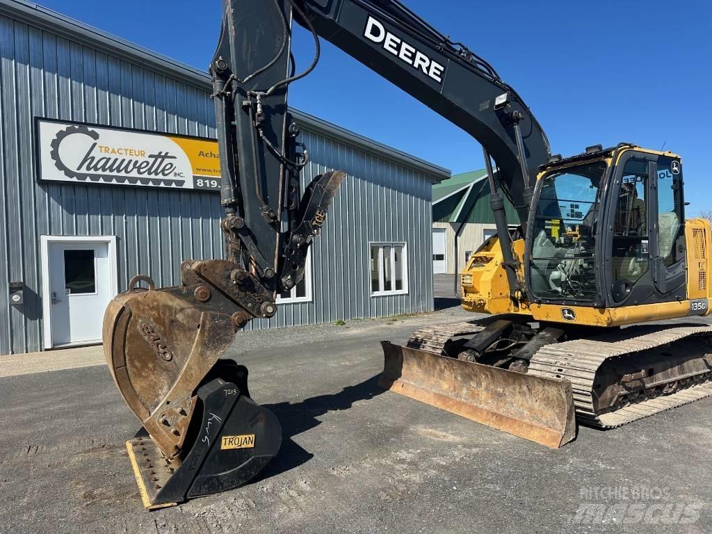 John Deere 135 G Bandgrävare