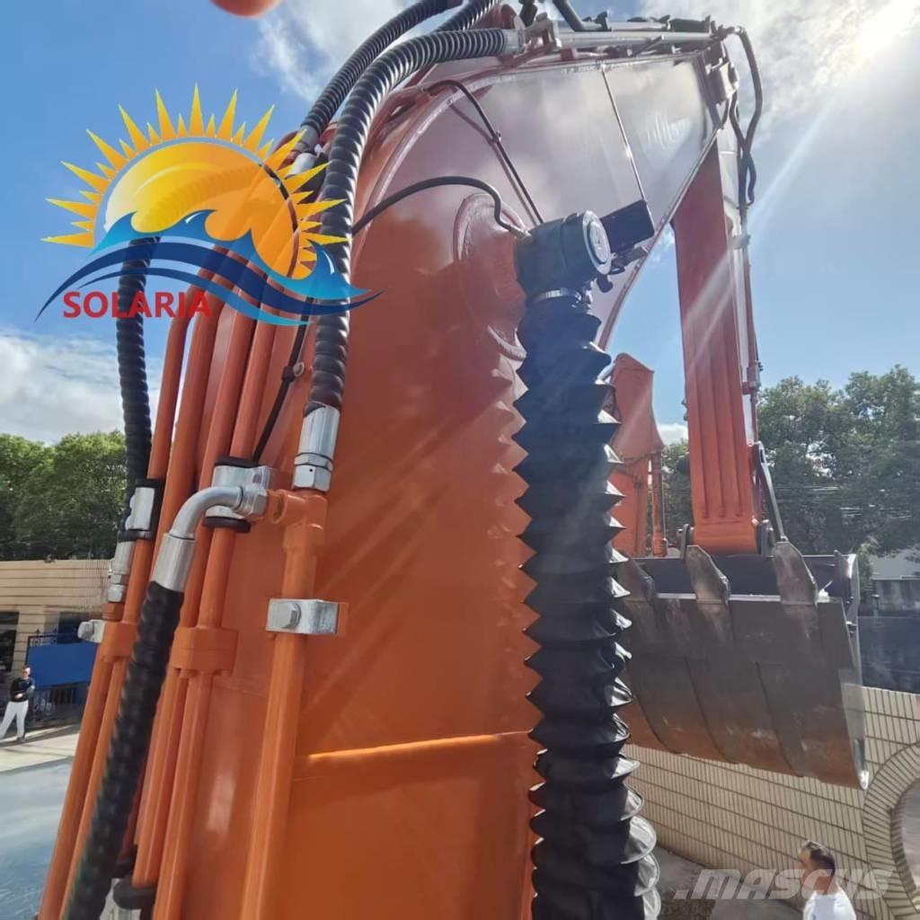 Doosan DX 225 LCA Bandgrävare