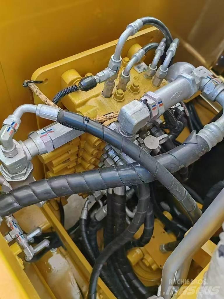 CAT 307E2 Bandgrävare