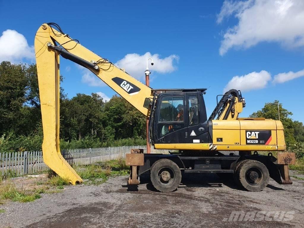 CAT M 322 D MH Avfalls / industri hantering
