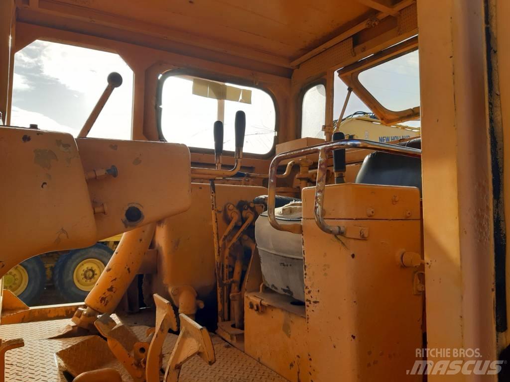 Komatsu D 85 E-12 Bandschaktare