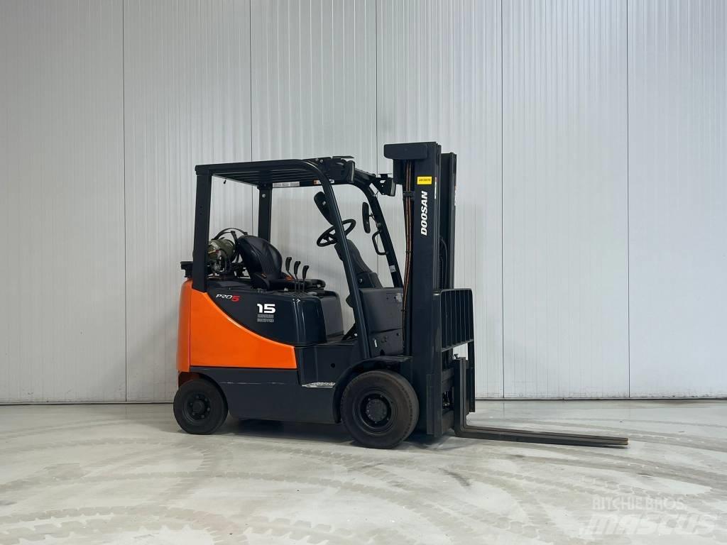 Doosan G15S-5 Gasolmotviktstruckar