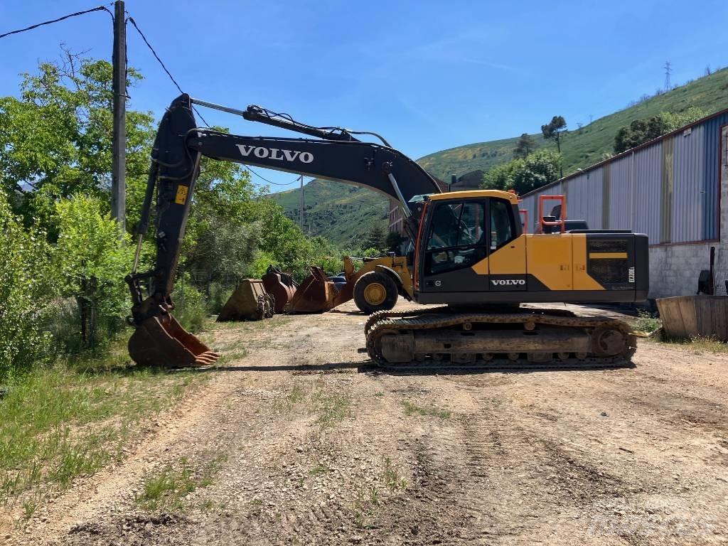 Volvo EC 220 E Bandgrävare